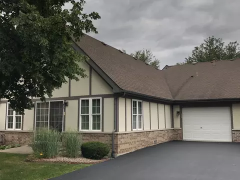 1842 Willow Circle Dr #1842, Crest Hill, IL 60403