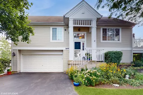 1645 Geneva Dr, Wheeling, IL 60090
