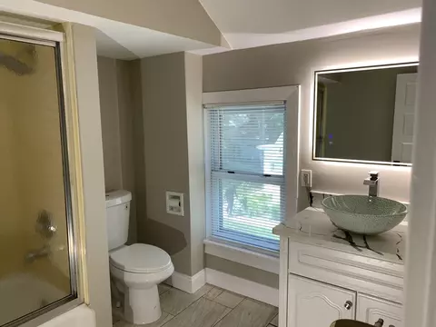 370 Ryerson Ave, Elgin, IL 60123 photo 14
