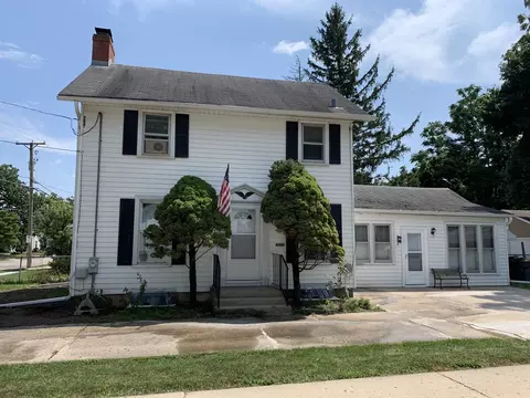 370 Ryerson Ave, Elgin, IL 60123 photo 3