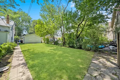 Exterior - 1118 Darrow Ave, Evanston, IL 60202 photo 2 of 2