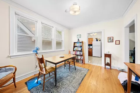 Dining - 1118 Darrow Ave, Evanston, IL 60202 photo 4 of 4