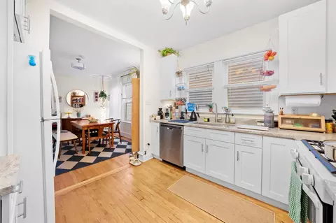 Kitchen - 1118 Darrow Ave, Evanston, IL 60202 photo 2 of 2