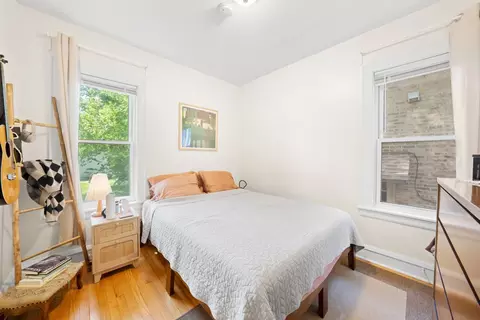 Bedroom - 1118 Darrow Ave, Evanston, IL 60202 photo 1 of 1