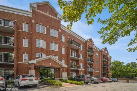 3401 Wellington Ct #102, Rolling Meadows, IL 60008