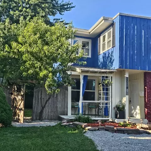 2014 Berkshire Cir #A, Carpentersville, IL 60110