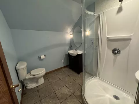 Bath - 422 E 5th St, Byron, IL 61010 photo 4 of 4
