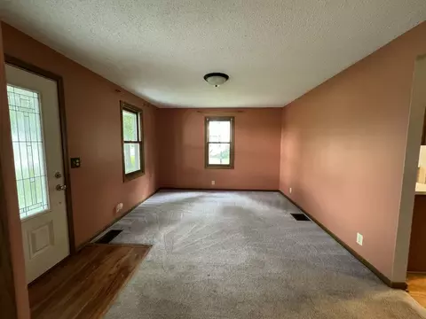 Living - 422 E 5th St, Byron, IL 61010 photo 2 of 4