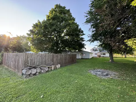 Exterior - 422 E 5th St, Byron, IL 61010 photo 4 of 5