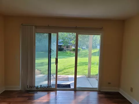 1135 Hawthrone Ct #D1, Wheeling, IL 60090 photo 7