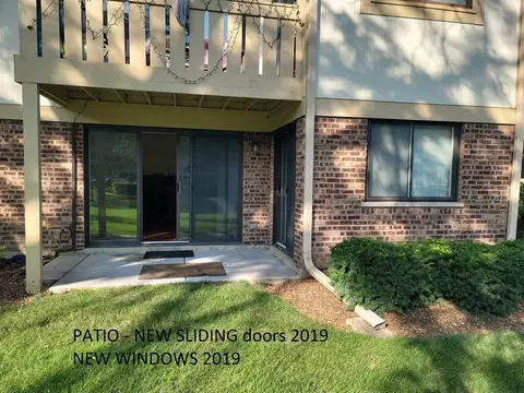 1135 Hawthrone Ct #D1, Wheeling, IL 60090 photo 5