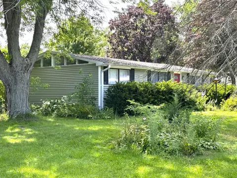 3611 Fillmore Rd, Johnsburg, IL 60051 photo 3