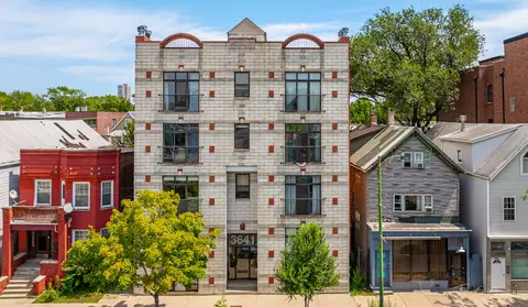 3641 N Ashland Ave #2N, Chicago, IL 60613