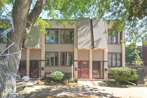 7435 N Ashland Blvd, Chicago, IL 60626