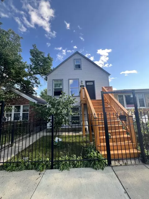 3229 W 38th Pl, Chicago, IL 60632
