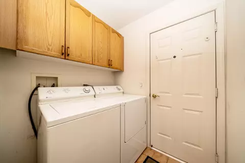 32535 Pilgrims Ct, Lakemoor, IL 60051 photo 14