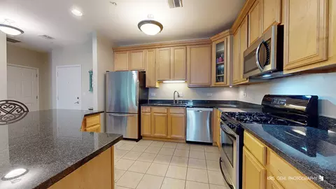 267 E Railroad Ave #208, Bartlett, IL 60103 photo 7