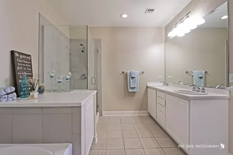267 E Railroad Ave #208, Bartlett, IL 60103 photo 16