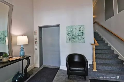 267 E Railroad Ave #208, Bartlett, IL 60103 photo 3