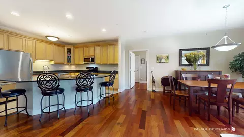 267 E Railroad Ave #208, Bartlett, IL 60103 photo 12