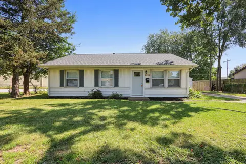 2022 Cynthia Dr, Champaign, IL 61821