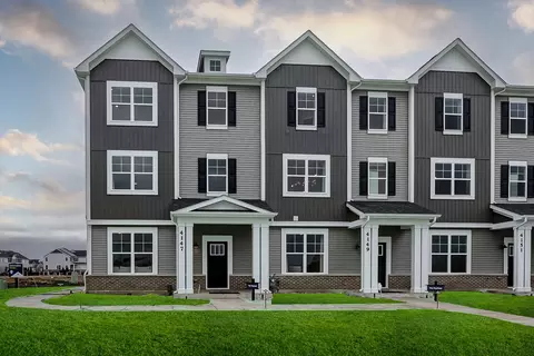 4501 Chelsea Manor Cir, Aurora, IL 60504