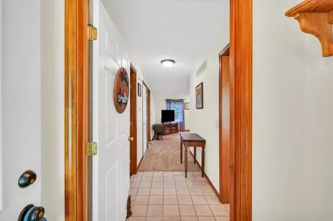 18 Hickory Ln, White Heath, IL 61884 photo 5
