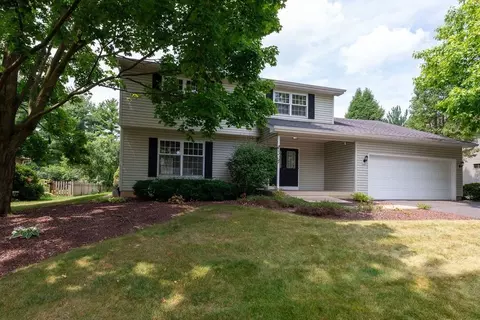 903 S Jefferson St, Batavia, IL 60510