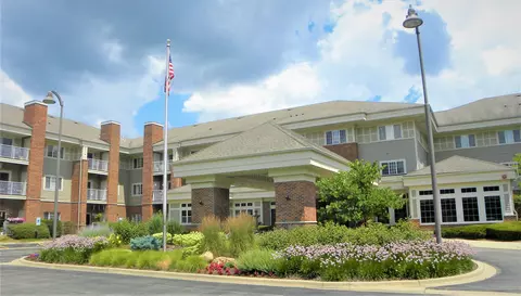 801 N Mclean Blvd #228, Elgin, IL 60123