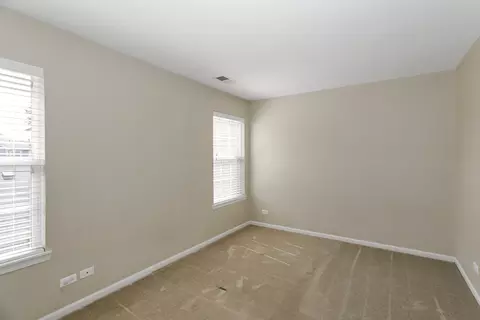 Bedroom - 209 Garden Dr, Elgin, IL 60124 photo 3 of 5