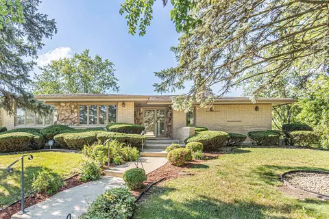 158 W Richton Rd, Crete, IL 60417