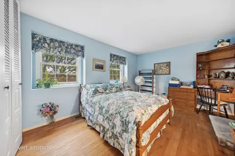 1241 Durham Dr, Wheaton, IL 60189 photo 8