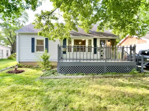 324 N River St, Montgomery, IL 60538