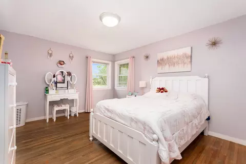 Bedroom - 809 Winthrop Ave, Joliet, IL 60435 photo 2 of 2