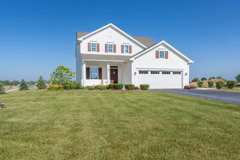 1001 Holdeman Ct, Sandwich, IL 60548