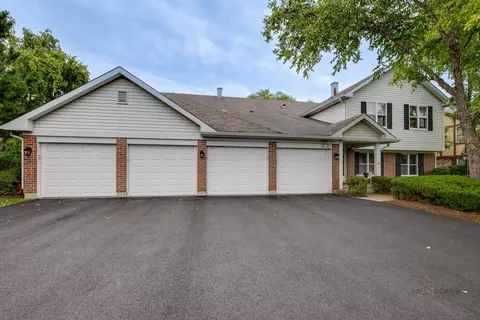 172 Bluewater Ln #172, Vernon Hills, IL 60061