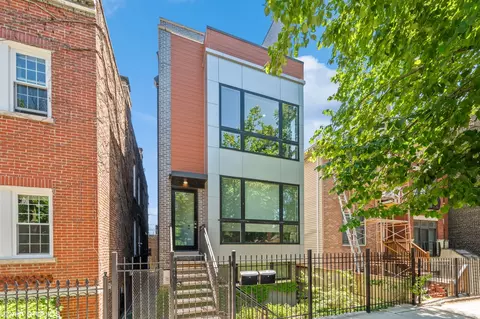 1519 N Wood St #2, Chicago, IL 60622