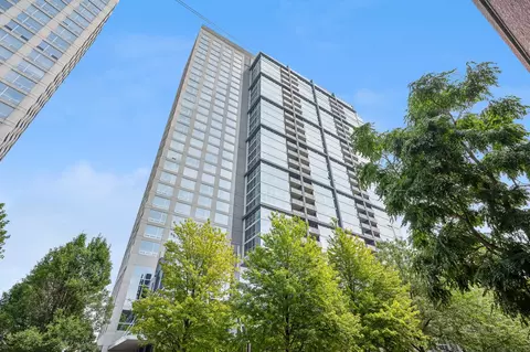 1901 S Calumet Ave #1301, Chicago, IL 60616
