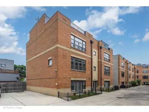 2324 W Bloomingdale Ave #B, Chicago, IL 60647