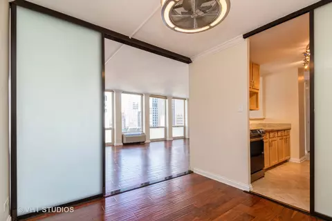 111 E Chestnut St #11F, Chicago, IL 60611 photo 7