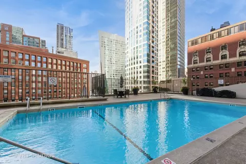 111 E Chestnut St #11F, Chicago, IL 60611 photo 10
