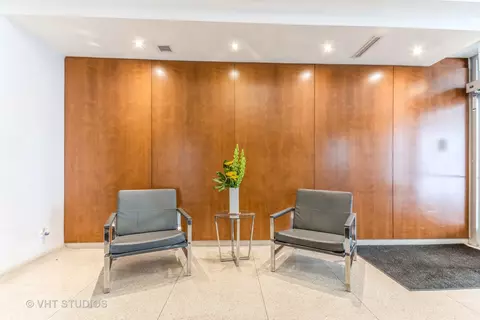 201 E Chestnut St #7E, Chicago, IL 60611 photo 9