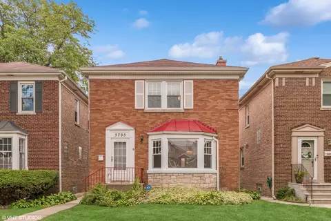 5705 W Pensacola Ave, Chicago, IL 60634