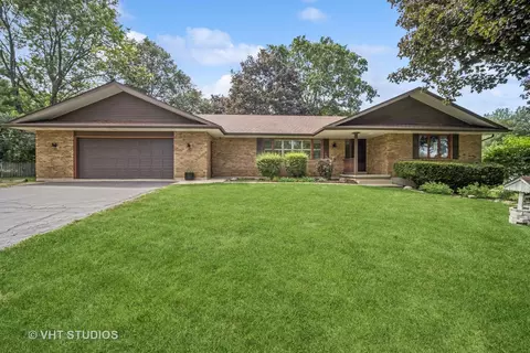 4 N600 Klein Rd, West Chicago, IL 60185