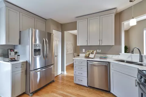 Kitchen - 438 Harvard Ln, Bartlett, IL 60103 photo 2 of 3