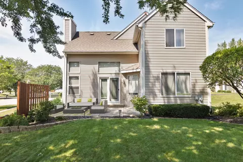 Exterior - 438 Harvard Ln, Bartlett, IL 60103 photo 3 of 7