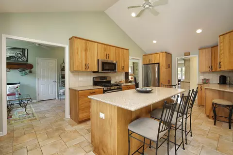 337 Warwick Rd, Deerfield, IL 60015 photo 6