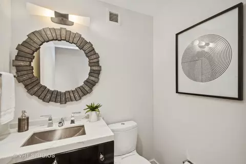 250 E Pearson St #3301, Chicago, IL 60611 photo 8