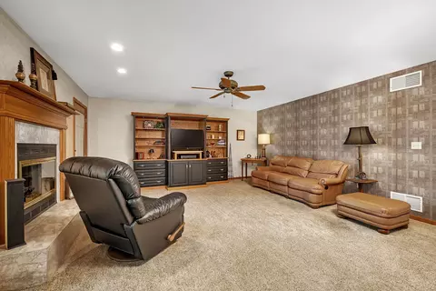 815 Thomas Dr, Morris, IL 60450 photo 10