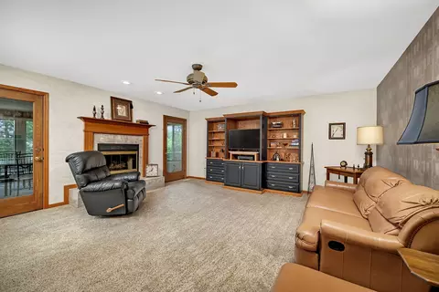 815 Thomas Dr, Morris, IL 60450 photo 9